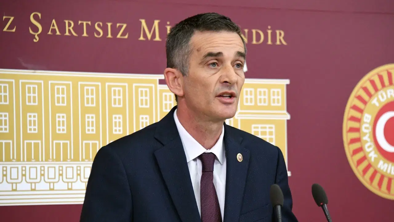 AKP’ye geçeceği iddia ediliyordu… Ümit Dikbayır’dan videolu açıklama: ‘Teklif geldi, Erdoğan’la görüştüm’